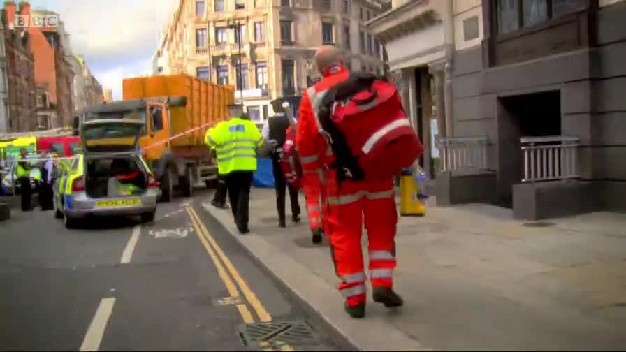 An Hour To Save Your Life - s2e1 - Janina Gehlau, hit by an HGV at Ludgate Circus